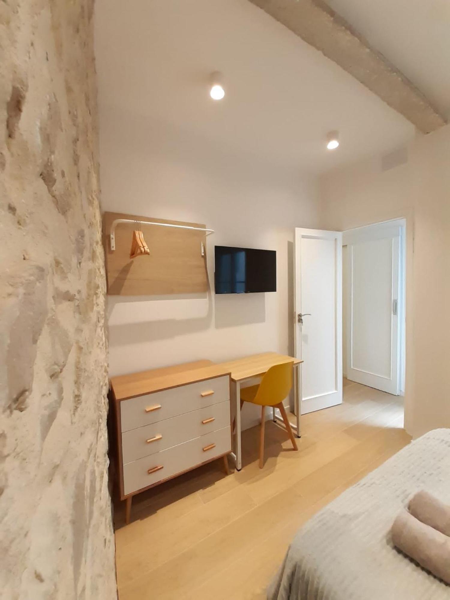 Good Energy Rooms Аликанте Екстериор снимка