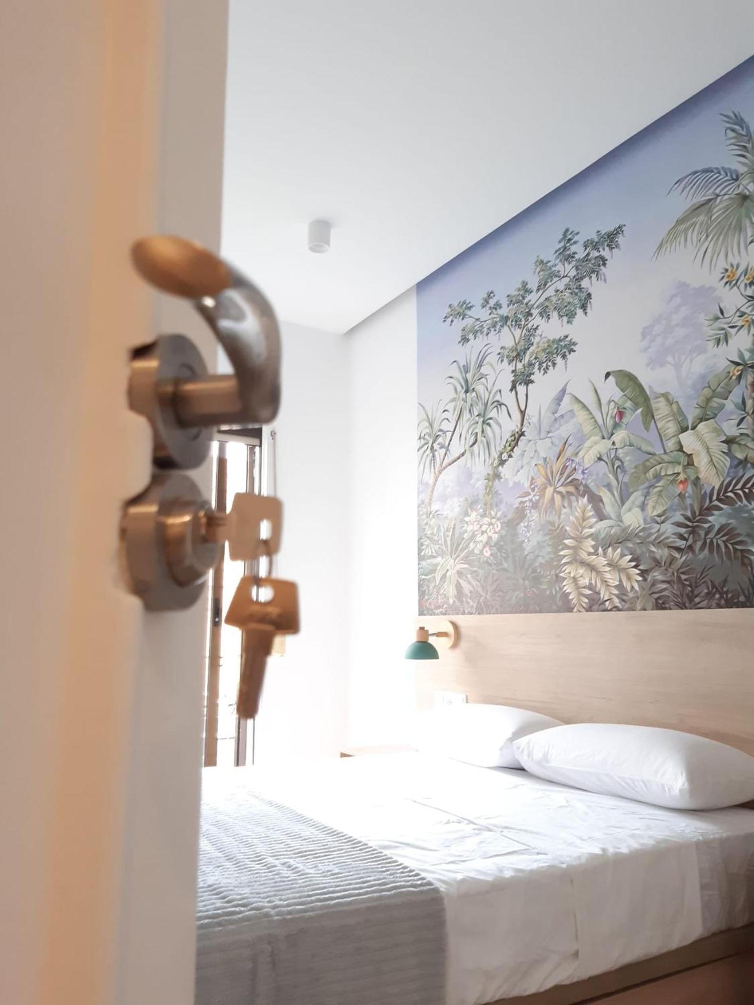 Good Energy Rooms Аликанте Екстериор снимка